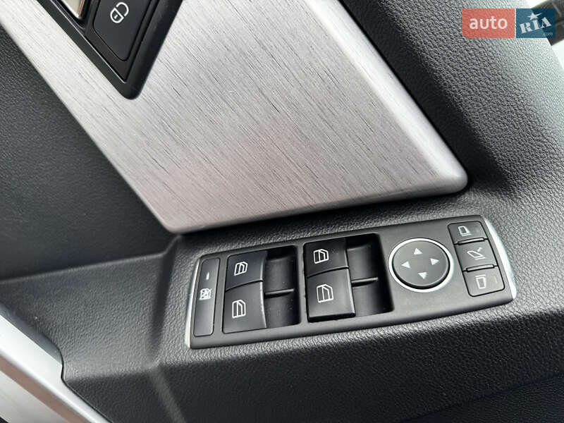 Позашляховик / Кросовер Mercedes-Benz GLK-Class 2011 в Києві