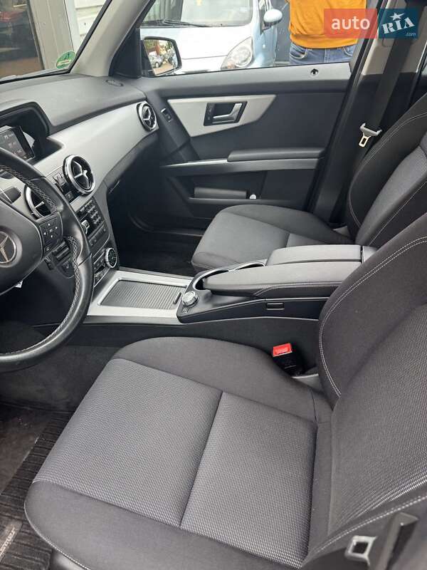 Позашляховик / Кросовер Mercedes-Benz GLK-Class 2014 в Києві
