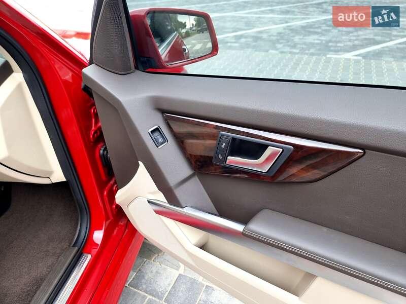 Внедорожник / Кроссовер Mercedes-Benz GLK-Class 2015 в Виннице