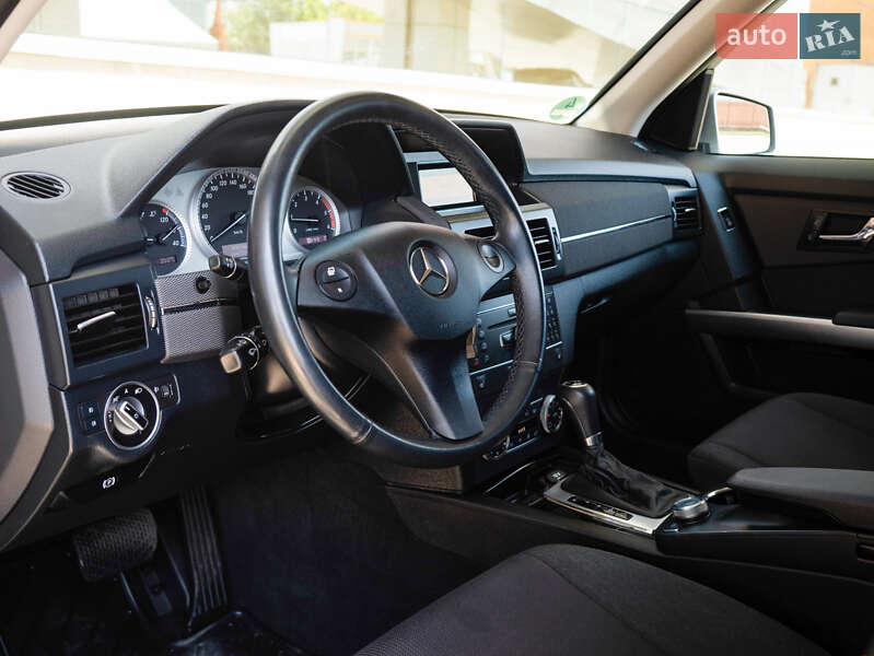 Позашляховик / Кросовер Mercedes-Benz GLK-Class 2011 в Києві фото 9 Позашляховик / Кросовер Mercedes-Benz GLK-Class 2011 в Києві