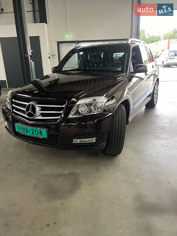 Mercedes-Benz GLK-Class 2011