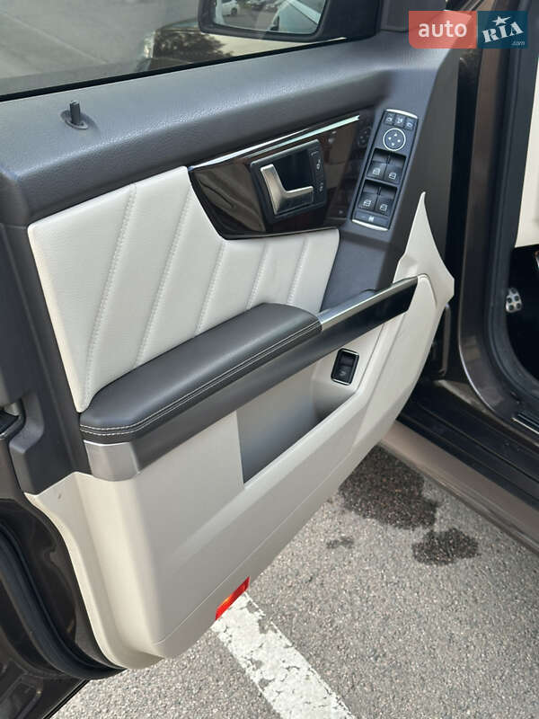 Позашляховик / Кросовер Mercedes-Benz GLK-Class 2013 в Рівному
