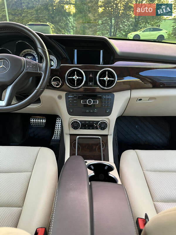 Позашляховик / Кросовер Mercedes-Benz GLK-Class 2013 в Рівному