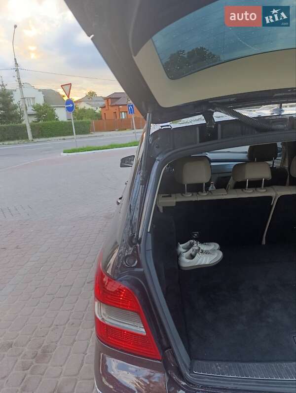 Внедорожник / Кроссовер Mercedes-Benz GLK-Class 2011 в Ивано-Франковске