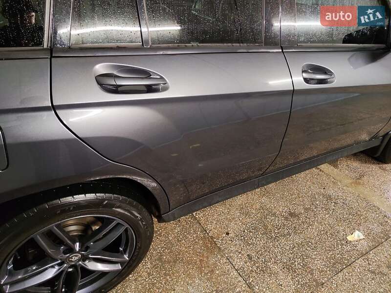 Внедорожник / Кроссовер Mercedes-Benz GLK-Class 2010 в 