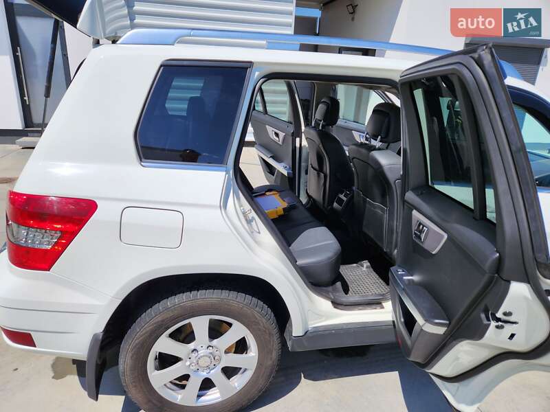 Внедорожник / Кроссовер Mercedes-Benz GLK-Class 2010 в Николаеве фото 13 Внедорожник / Кроссовер Mercedes-Benz GLK-Class 2010 в Николаеве