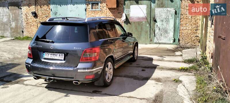 Купе Mercedes-Benz GLK-Class 2010 в Шепетівці