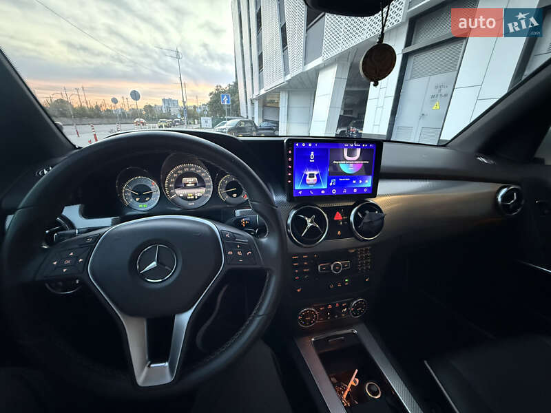 Позашляховик / Кросовер Mercedes-Benz GLK-Class 2013 в Києві