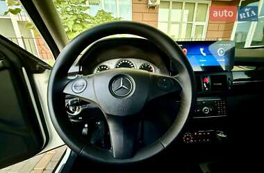 Внедорожник / Кроссовер Mercedes-Benz GLK-Class 2011 в 