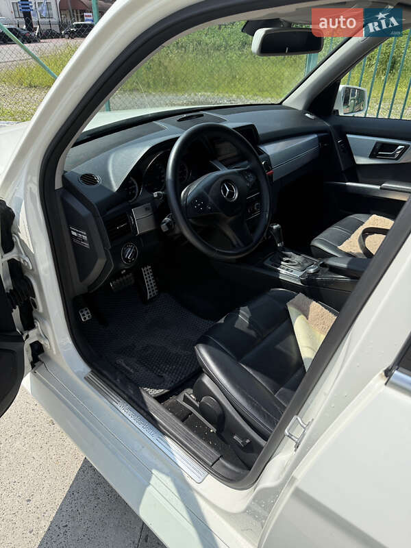 Внедорожник / Кроссовер Mercedes-Benz GLK-Class 2009 в Тячеве