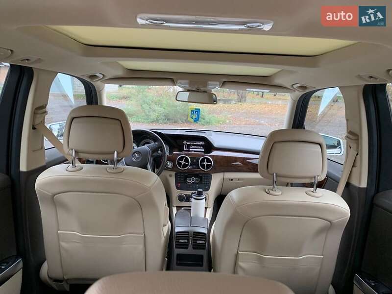 Внедорожник / Кроссовер Mercedes-Benz GLK-Class 2012 в Кропивницком фото 3 Внедорожник / Кроссовер Mercedes-Benz GLK-Class 2012 в Кропивницком