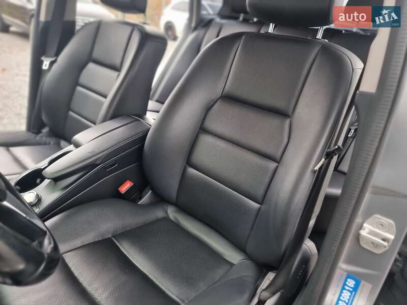 Внедорожник / Кроссовер Mercedes-Benz GLK-Class 2013 в Киеве