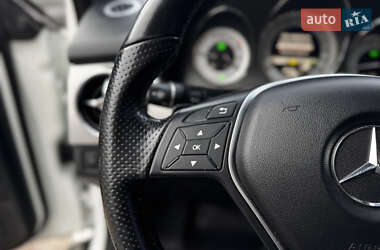 Позашляховик / Кросовер Mercedes-Benz GLK-Class 2012 в 