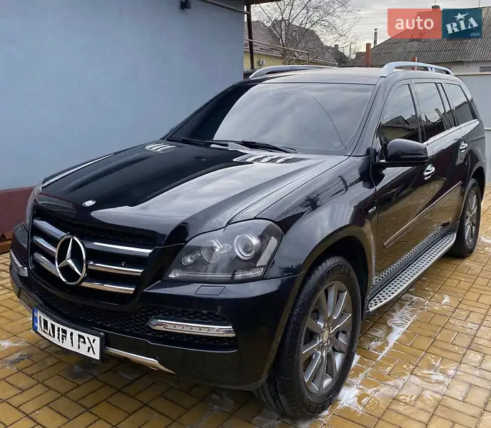 Mercedes-Benz GLK-Class 2011