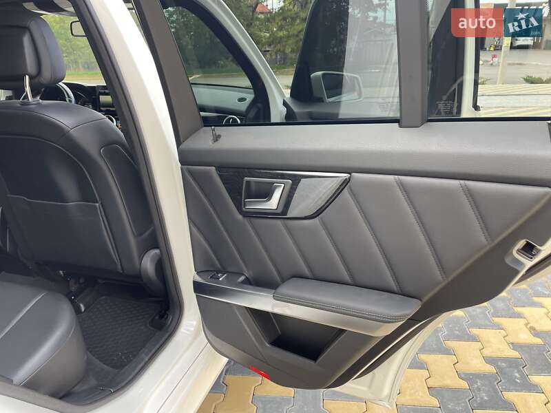 Внедорожник / Кроссовер Mercedes-Benz GLK-Class 2014 в Одессе