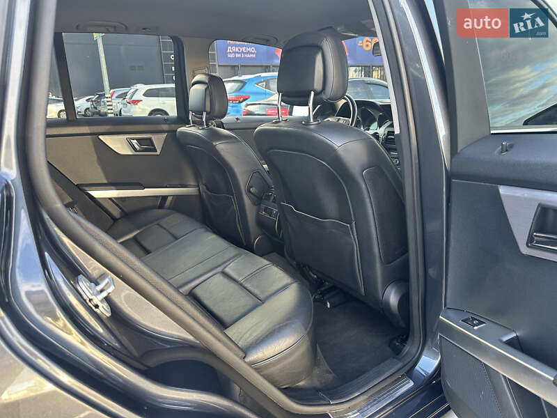 Внедорожник / Кроссовер Mercedes-Benz GLK-Class 2009 в Иванкове фото 6 Внедорожник / Кроссовер Mercedes-Benz GLK-Class 2009 в Иванкове