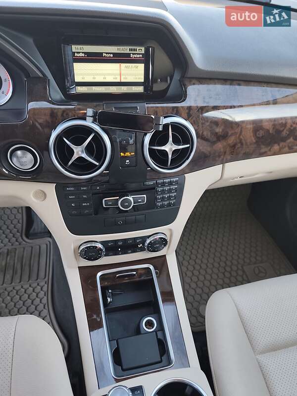 Внедорожник / Кроссовер Mercedes-Benz GLK-Class 2015 в Самборе фото 19 Внедорожник / Кроссовер Mercedes-Benz GLK-Class 2015 в Самборе