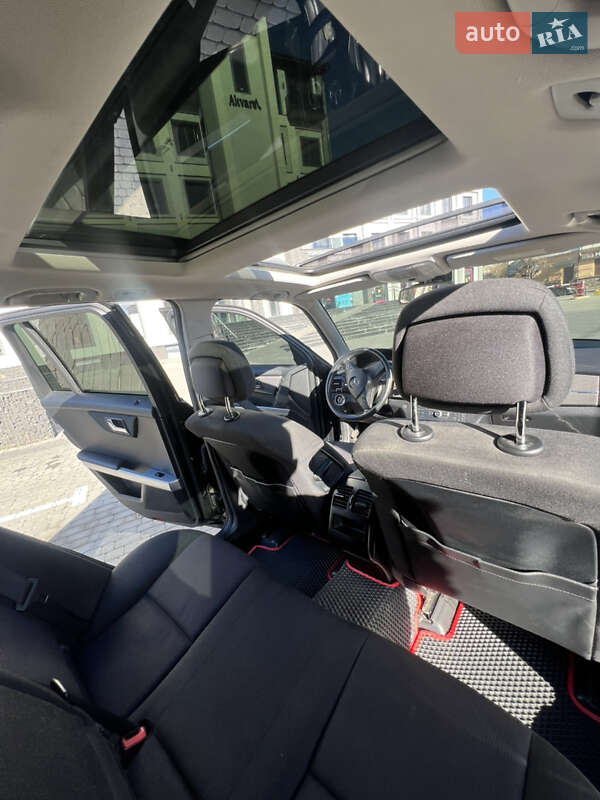 Внедорожник / Кроссовер Mercedes-Benz GLK-Class 2010 в Коломые фото 31 Внедорожник / Кроссовер Mercedes-Benz GLK-Class 2010 в Коломые