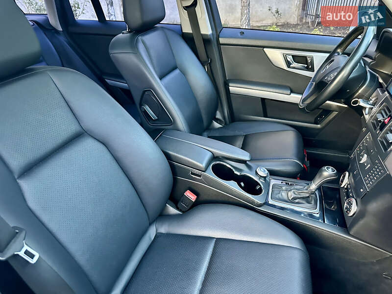 Позашляховик / Кросовер Mercedes-Benz GLK-Class 2010 в Кропивницькому фото 31 Позашляховик / Кросовер Mercedes-Benz GLK-Class 2010 в Кропивницькому