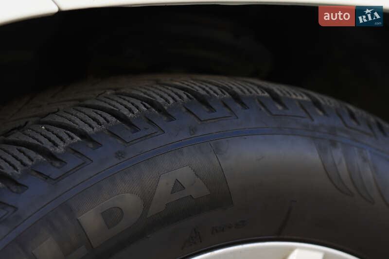 Позашляховик / Кросовер Mercedes-Benz GLK-Class 2010 в Львові фото 25 Позашляховик / Кросовер Mercedes-Benz GLK-Class 2010 в Львові