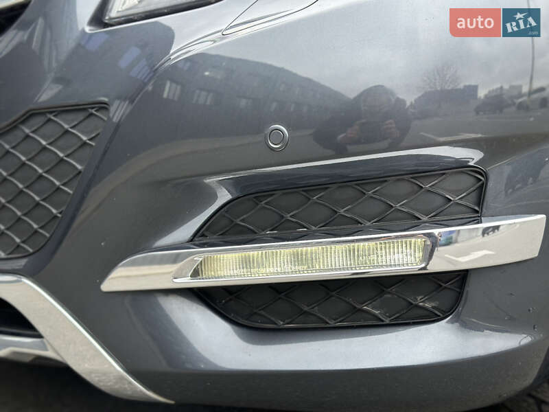 Внедорожник / Кроссовер Mercedes-Benz GLK-Class 2012 в Киеве
