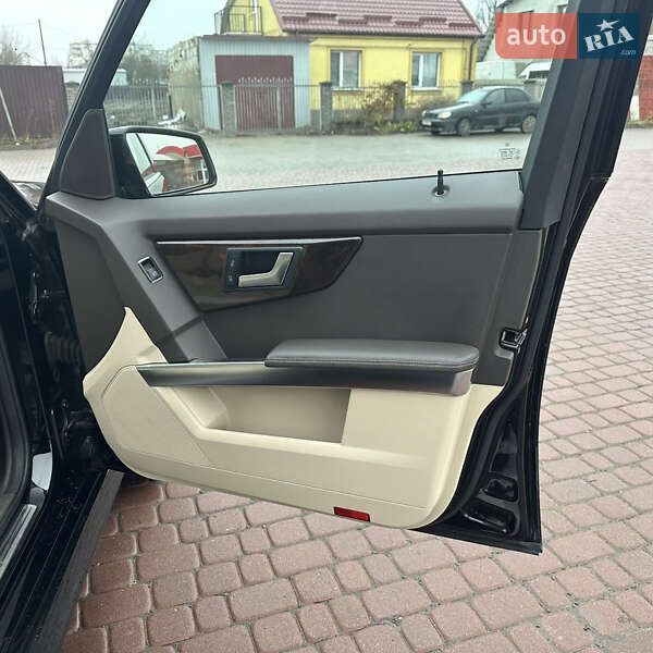 Внедорожник / Кроссовер Mercedes-Benz GLK-Class 2013 в Ровно