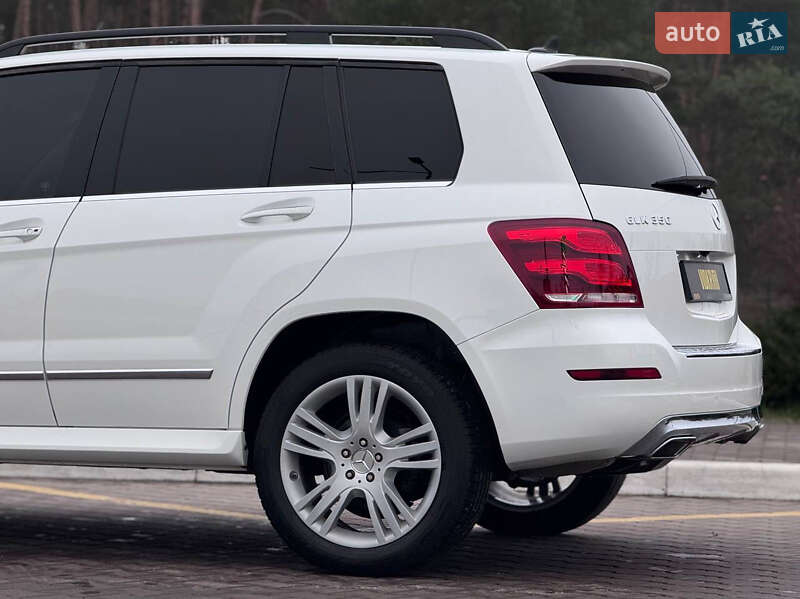 Позашляховик / Кросовер Mercedes-Benz GLK-Class 2014 в Києві