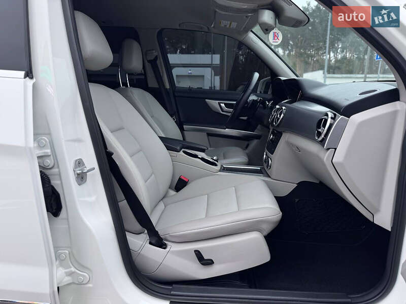 Позашляховик / Кросовер Mercedes-Benz GLK-Class 2014 в Києві