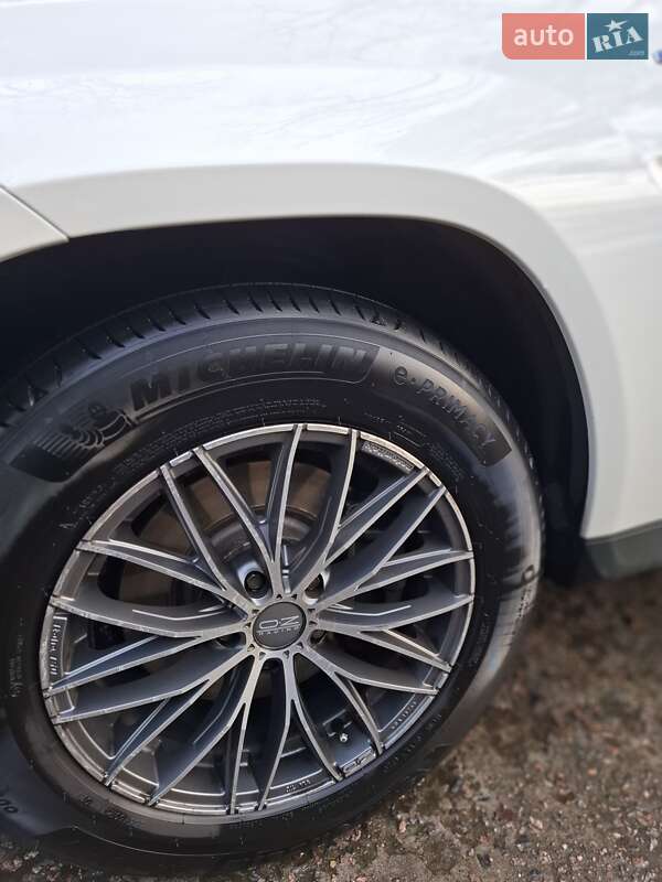 Внедорожник / Кроссовер Mercedes-Benz GLK-Class 2011 в Черкассах фото 8 Внедорожник / Кроссовер Mercedes-Benz GLK-Class 2011 в Черкассах