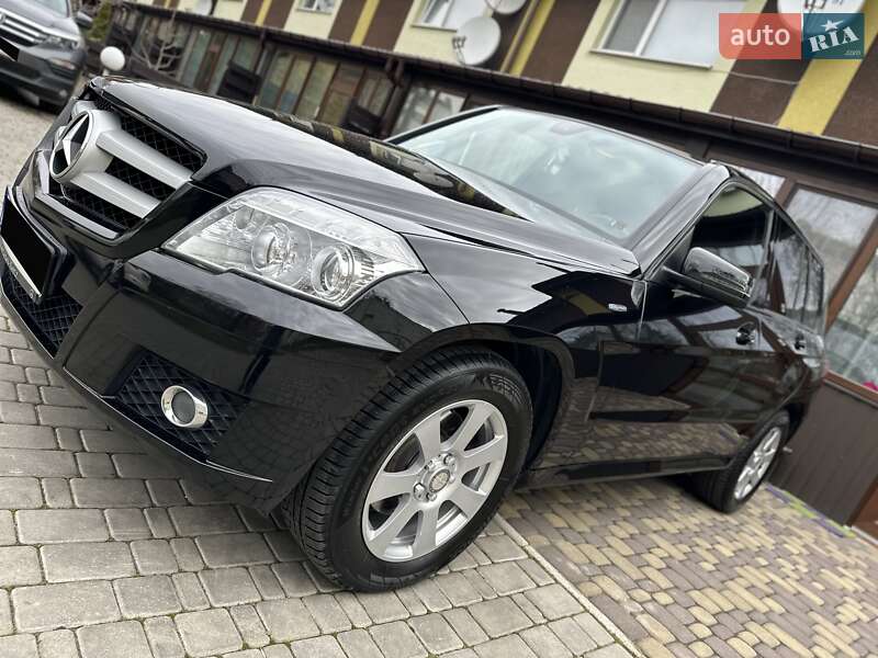 Mercedes-Benz GLK-Class 2011