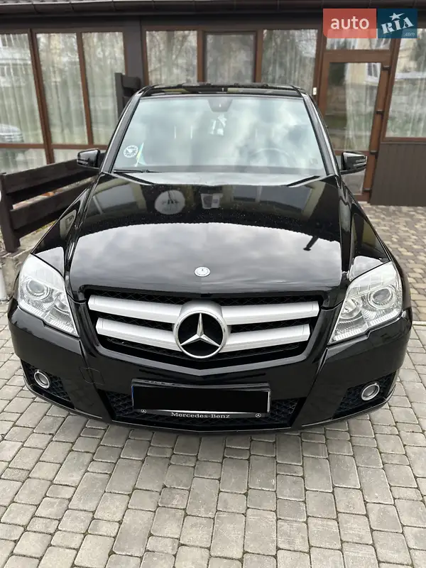 Mercedes-Benz GLK-Class 2011