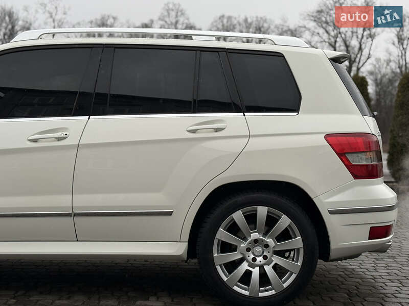 Внедорожник / Кроссовер Mercedes-Benz GLK-Class 2011 в Черновцах