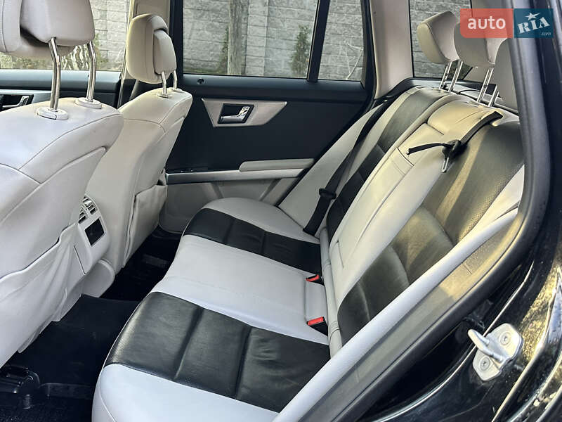 Внедорожник / Кроссовер Mercedes-Benz GLK-Class 2010 в Ровно