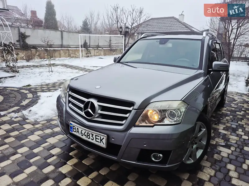 Mercedes-Benz GLK-Class 2011