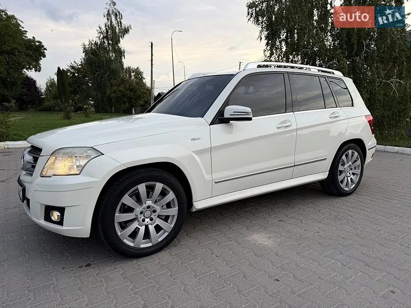 Mercedes-Benz GLK-Class 2011
