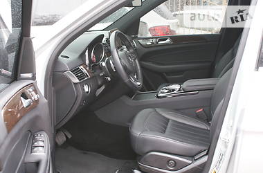 Позашляховик / Кросовер Mercedes-Benz GLS-Class 2017 в 