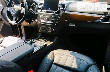 Позашляховик / Кросовер Mercedes-Benz GLS-Class 2018 в 
