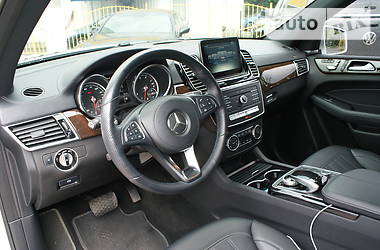 Позашляховик / Кросовер Mercedes-Benz GLS-Class 2017 в 