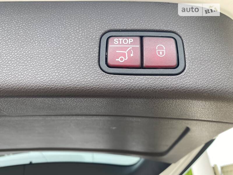 Позашляховик / Кросовер Mercedes-Benz GLS-Class 2016 в Дніпрі