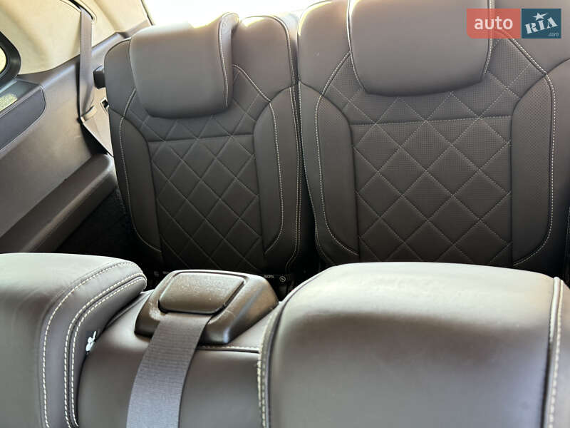 Внедорожник / Кроссовер Mercedes-Benz GLS-Class 2016 в Луцке фото 28 Внедорожник / Кроссовер Mercedes-Benz GLS-Class 2016 в Луцке