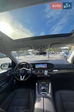 Позашляховик / Кросовер Mercedes-Benz GLS-Class 2019 в 