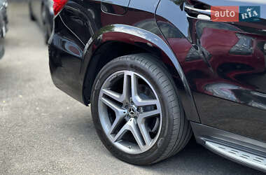 Позашляховик / Кросовер Mercedes-Benz GLS-Class 2019 в 