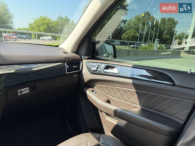 Внедорожник / Кроссовер Mercedes-Benz GLS-Class 2017 в Киеве фото 15 Внедорожник / Кроссовер Mercedes-Benz GLS-Class 2017 в Киеве