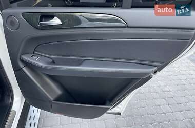Позашляховик / Кросовер Mercedes-Benz GLS-Class 2016 в 