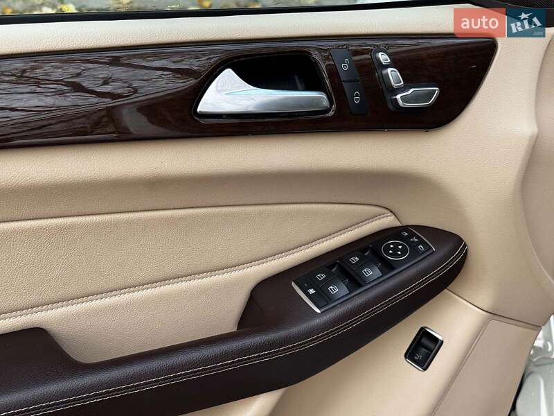 Внедорожник / Кроссовер Mercedes-Benz GLS-Class 2016 в Киеве фото 16 Внедорожник / Кроссовер Mercedes-Benz GLS-Class 2016 в Киеве