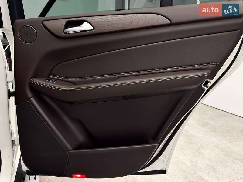Внедорожник / Кроссовер Mercedes-Benz GLS-Class 2018 в Киеве фото 39 Внедорожник / Кроссовер Mercedes-Benz GLS-Class 2018 в Киеве