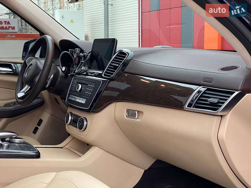 Внедорожник / Кроссовер Mercedes-Benz GLS-Class 2016 в Киеве