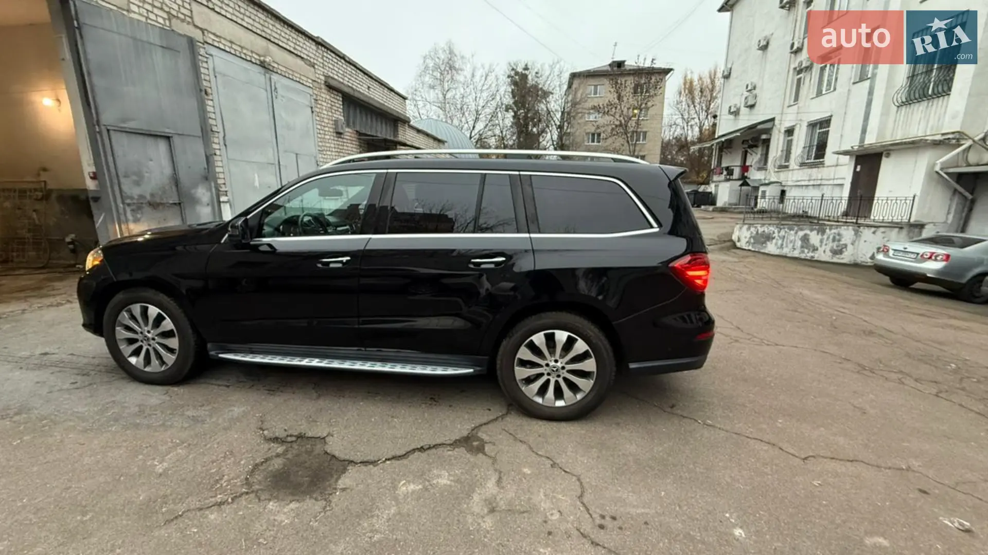 Mercedes-Benz GLS-Class 2017 VIN 4JGDF6EE3JB073582 фото оголошення 37 з 48