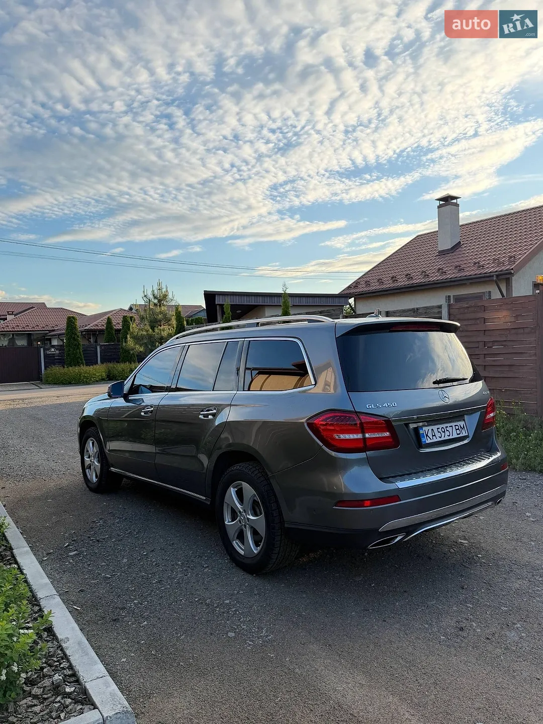 Mercedes-Benz GLS-Class 2017 VIN 4JGDF6EE5HA931442 фото оголошення 12 з 19