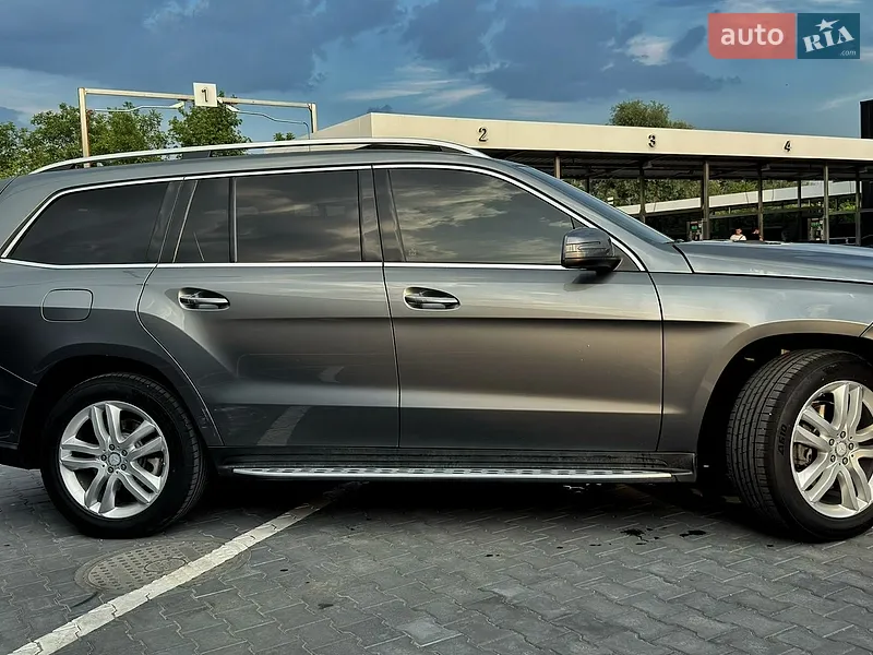 Mercedes-Benz GLS-Class 2016 VIN 4JGDF6EE4HA879754 фото оголошення 4 з 64